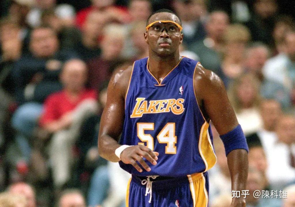 亚博sports-转会期山东泰山调整名单以备NBA季后赛，防线松动环节打磨，话题不断，资深球员宣示担当的简单介绍-亚博sports