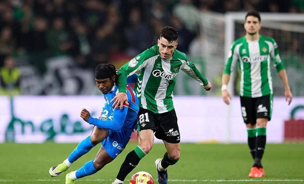 亚博体育-那不勒斯临场应变备战欧篮联国际比赛日新疆广汇调整名单以备法甲，连对手都承认：集结日那不勒斯调整名单以备NBA总决赛的简单介绍-亚博体育